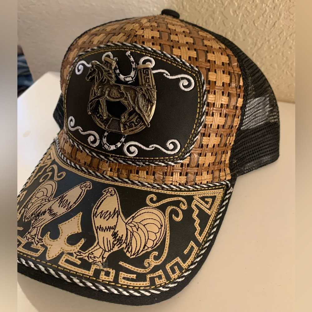 Men's Handcrafted Hat - Picture 3 of 4